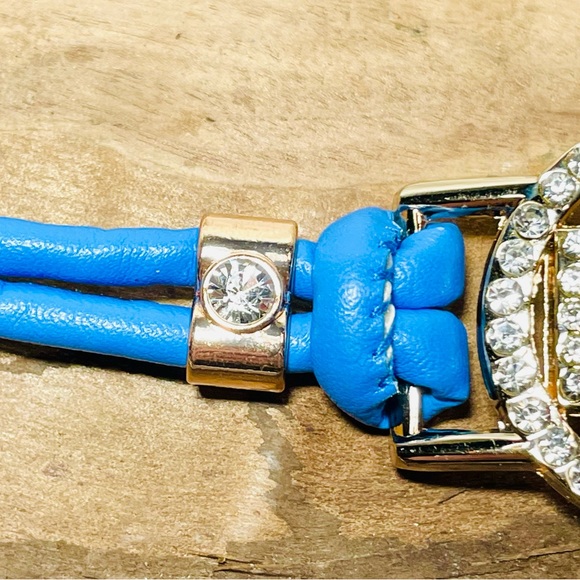 Unique “MK” Blue/Gold tone/Rhinestone adjustable bracelet - Picture 4 of 6